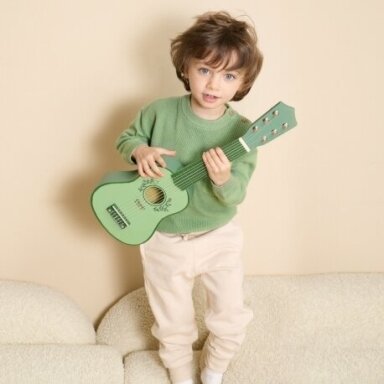 Medinė gitara CW40577